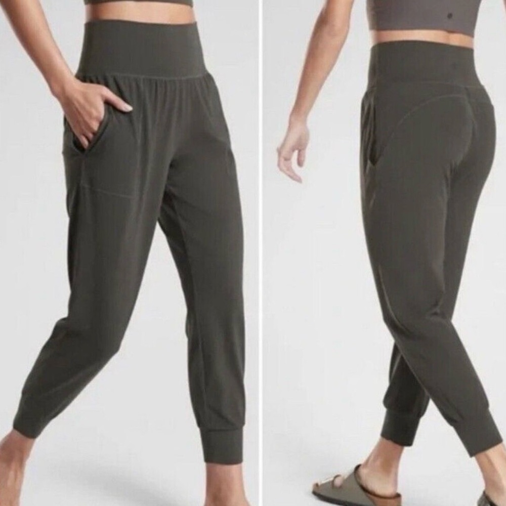 Athleta Forest Green Cruise Jogger, SP